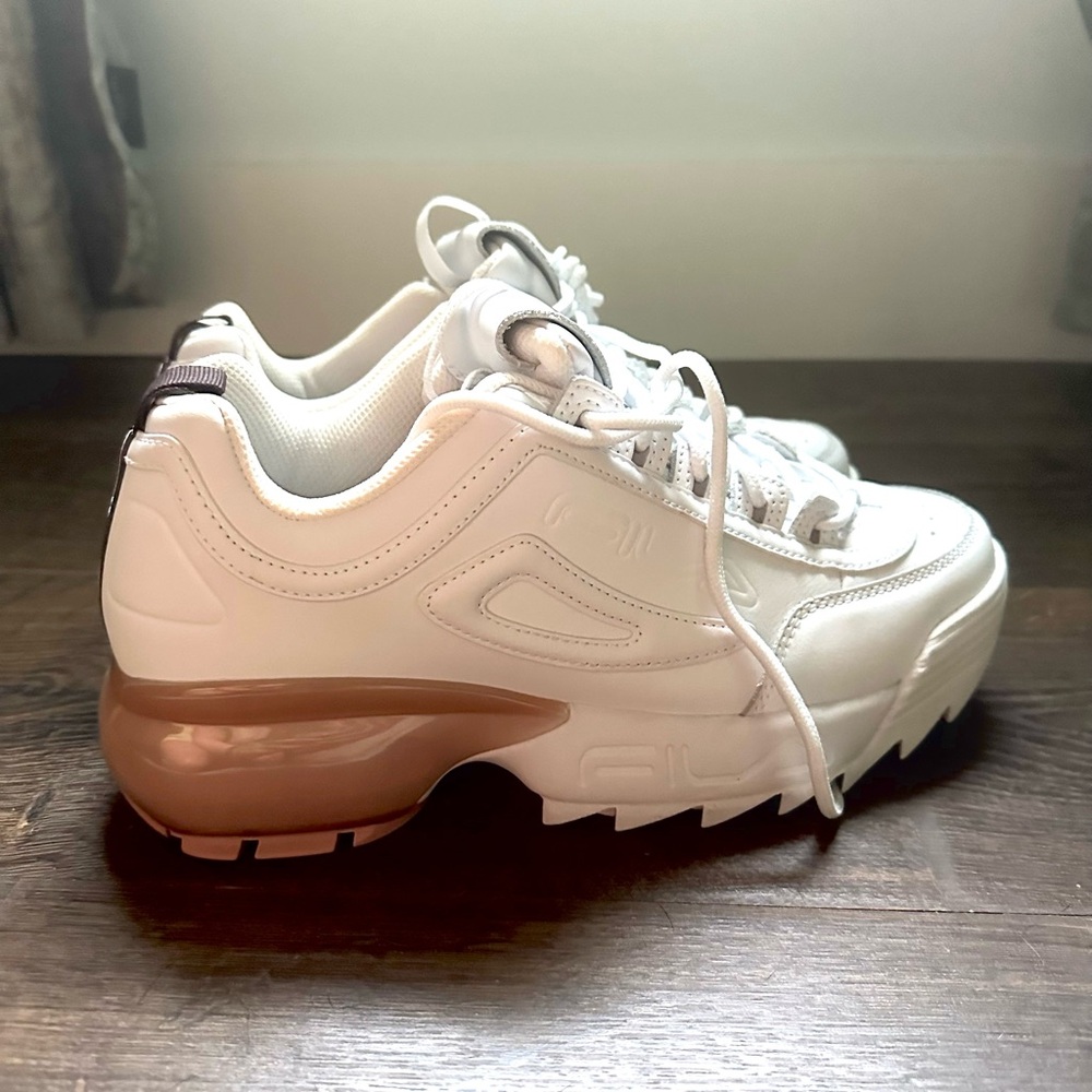 FILA Disrupter 2a Misty Rose and White